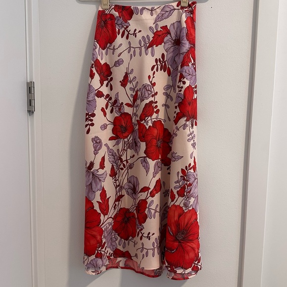 Floral Print Satin Midi Skirt - Picture 2 of 5